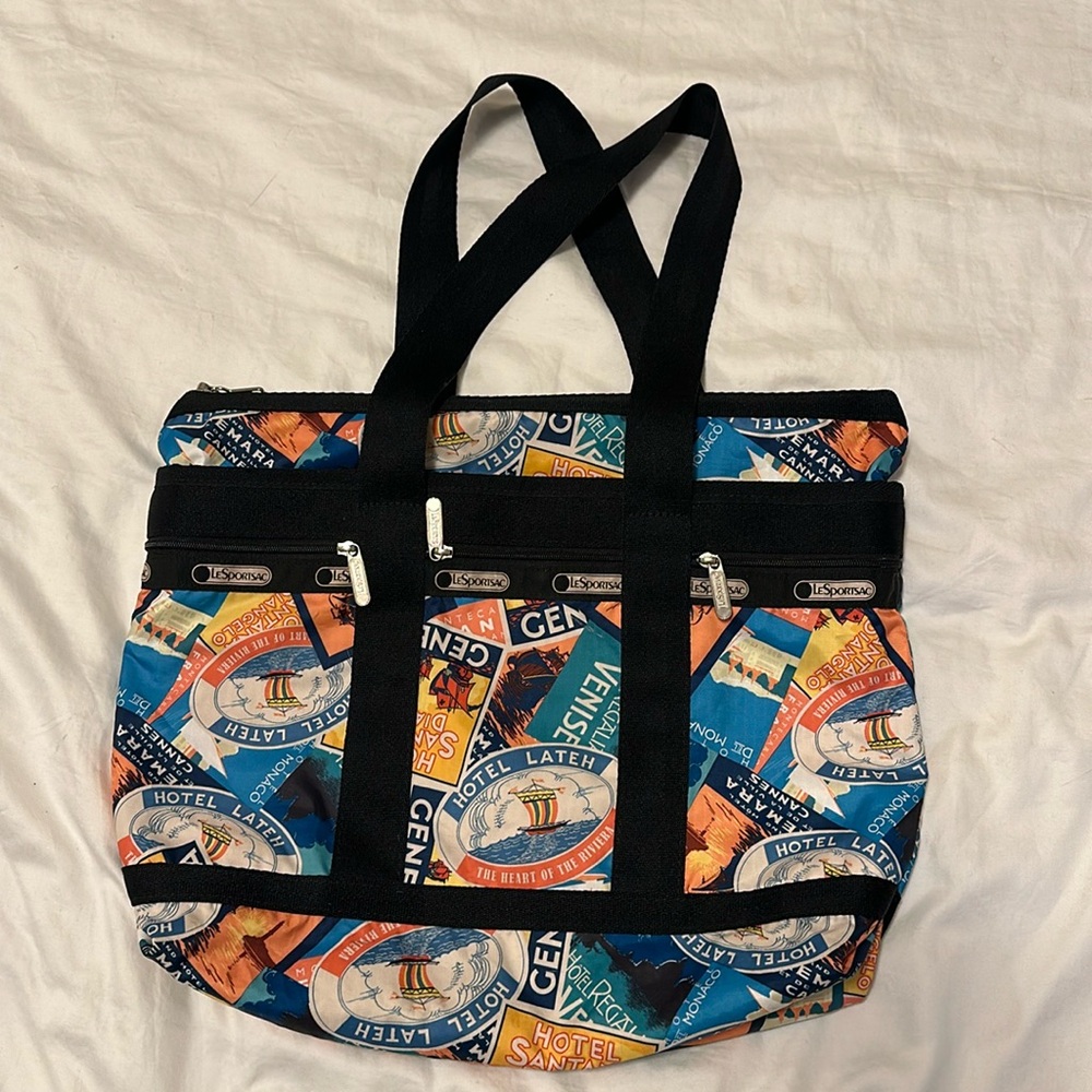 LeSportsac Medium Overnight Bag